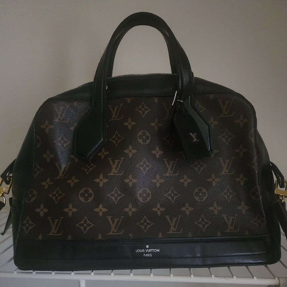Louis Vuitton Dora Handbag